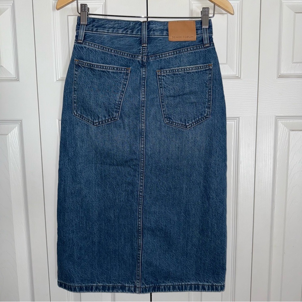 Aritzia denim forun the ‘90s Halle skirt size 24
